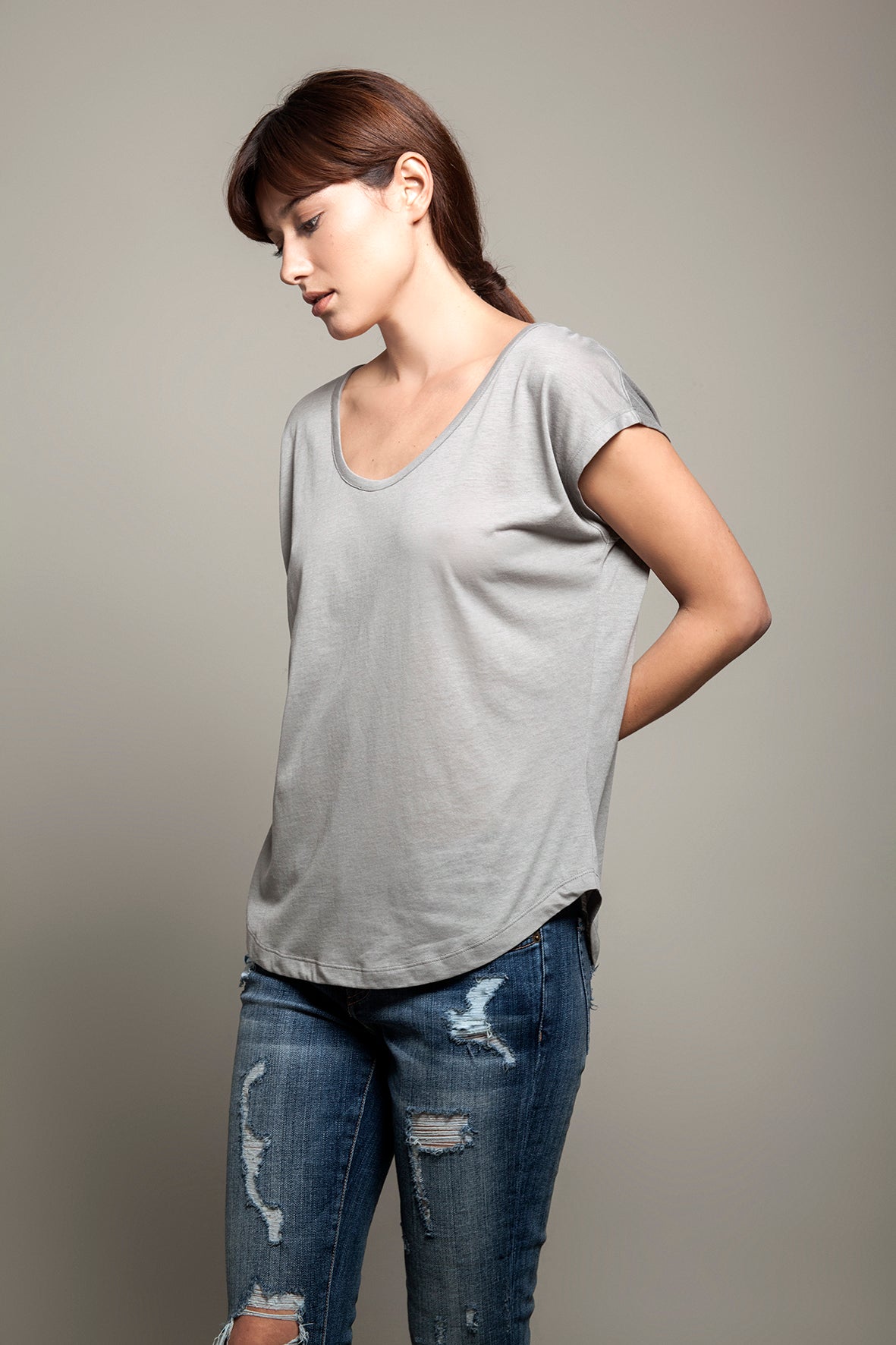 Basic Round Neck Tee Grey